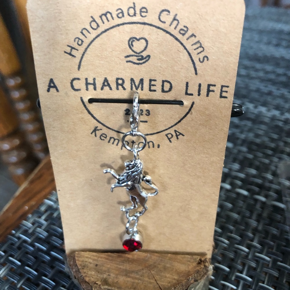 NWT, Handmade by A Charmed Life. Silver Lion Zipper Pull
